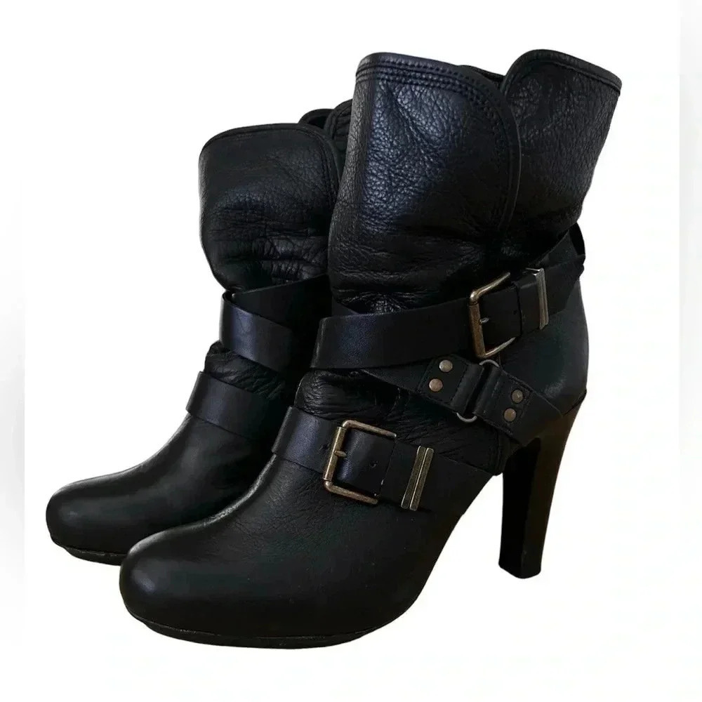 DKNYC Sandra Heeled Boot Black 9.5 Women Biker Pirate Moto Buckle Leather Chic